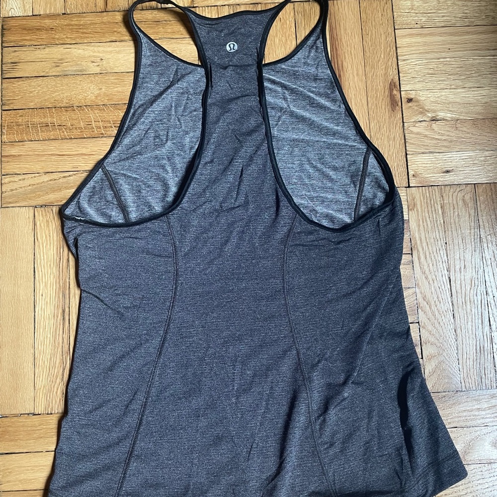 Lululemon workout tank